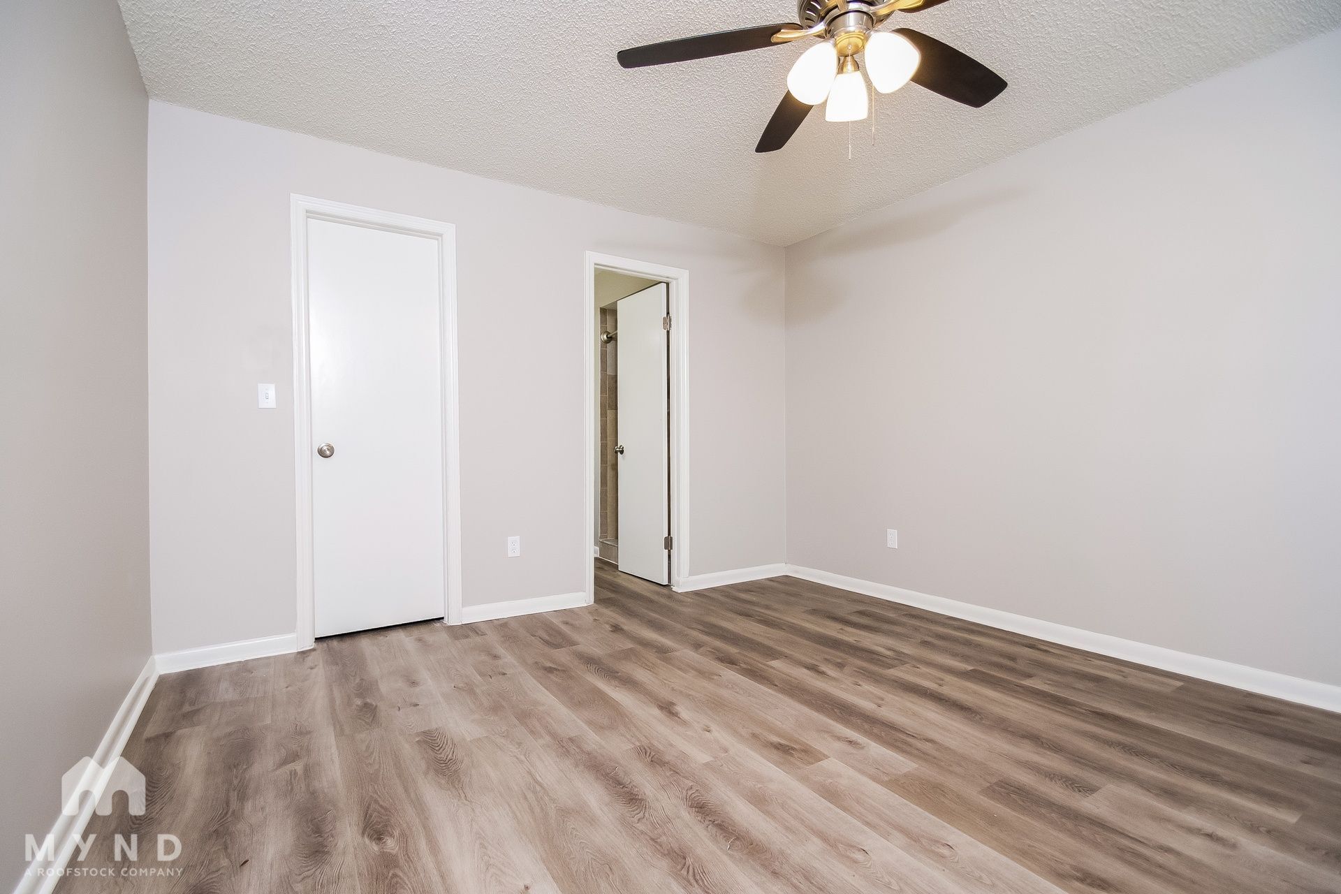 Building Photo - 3929 Oak Hammock Dr