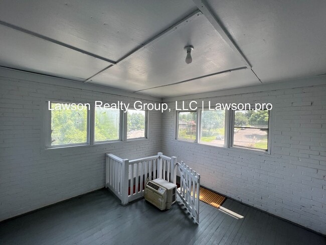 Building Photo - Fauquier 1022-1024