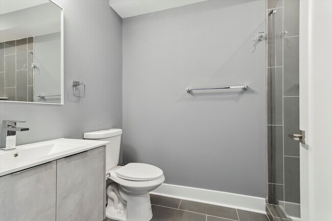 Building Photo - 1615 Poplar St