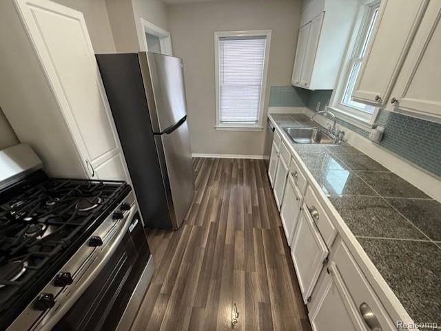 Building Photo - 358 W Elza Ave