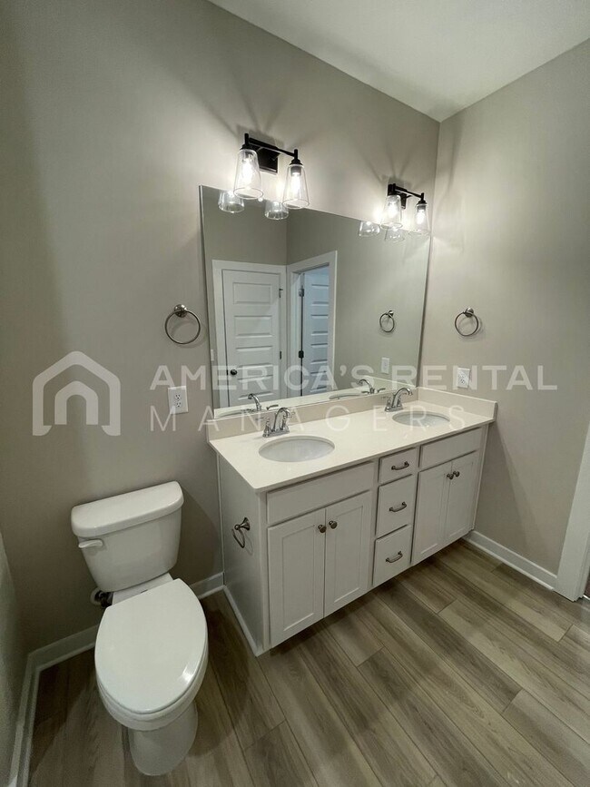 Building Photo - Home for Rent in Tuscaloosa, AL!!! View with 48 Hours Notice!