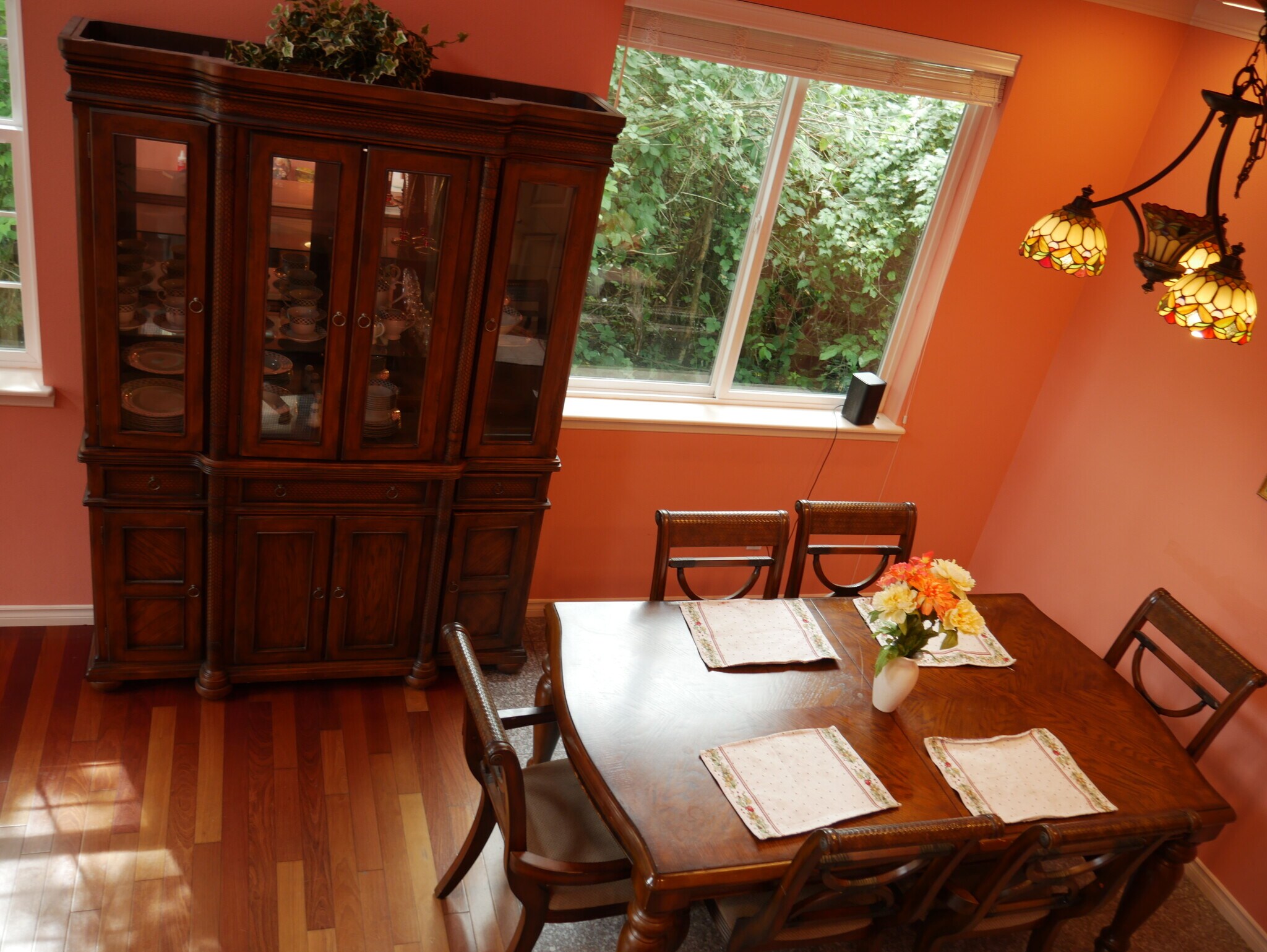 China cabinet - 26115 220th Pl SE