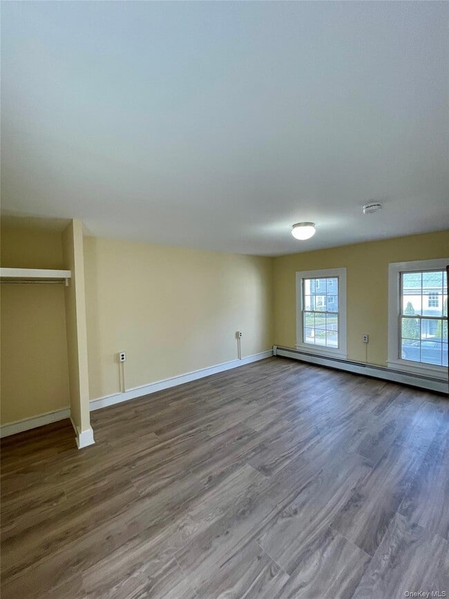 Building Photo - 46 E Market St