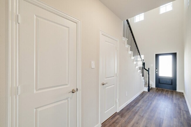 Building Photo - 111 Caliber Ct
