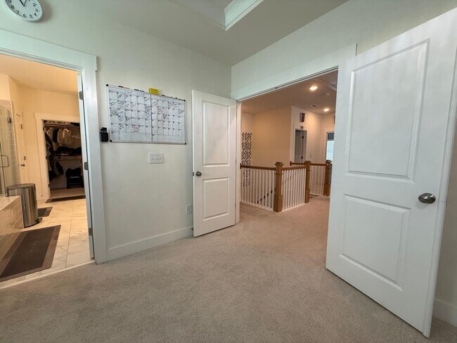 Building Photo - 113 Gabbro Pl