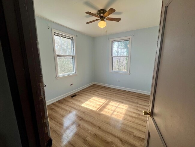 Building Photo - 1140 Sunset Hill Rd