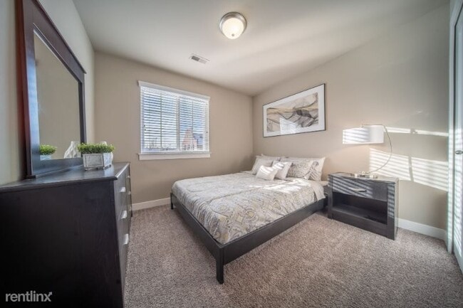 Building Photo - 2 br, 2 bath Apartment - 34700 Aqua Ln