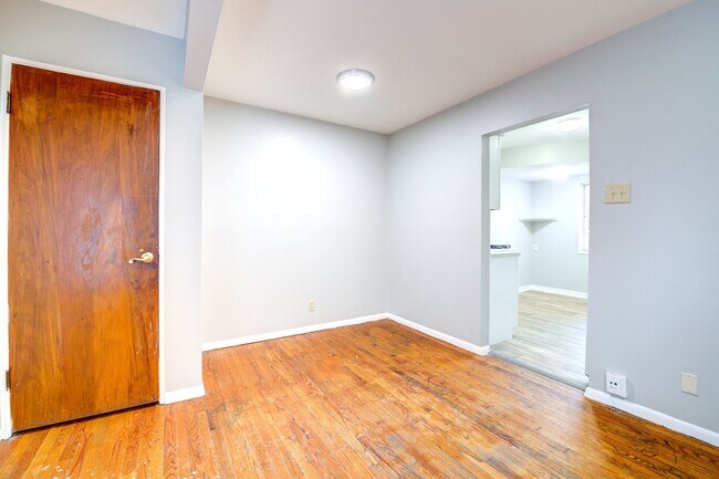 Building Photo - Charming Mid-Century Home with Basement and Fenced Backyard!