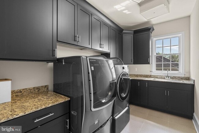 Building Photo - 11230 Kinsale Ct