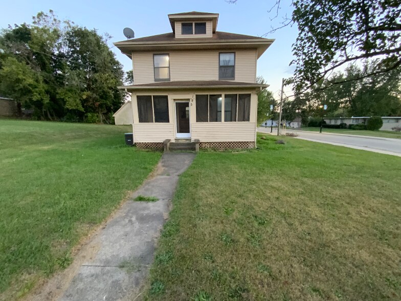 Primary Photo - 195 E State St