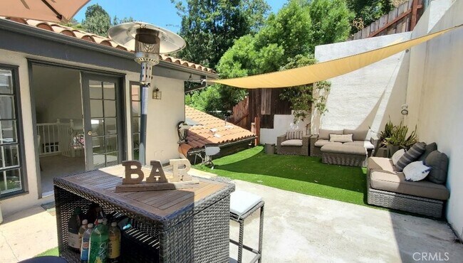 Building Photo - 8032 Willow Glen Rd