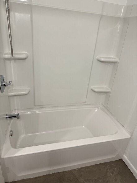 Building Photo - 10112 Verree Rd