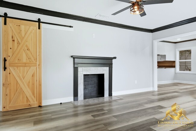 Building Photo - 1439 Westridge Rd SW