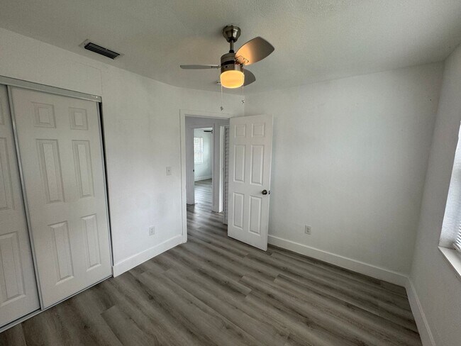 Building Photo - Recently Renovated 4/2 Home with Open Layout & Huge Backyard