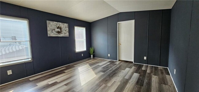 Building Photo - 4255 Smoke Creek Pkwy