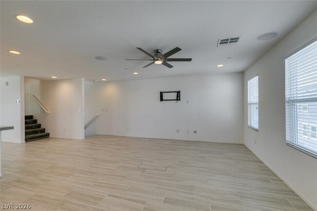 Building Photo - 9050 W Tropicana Ave