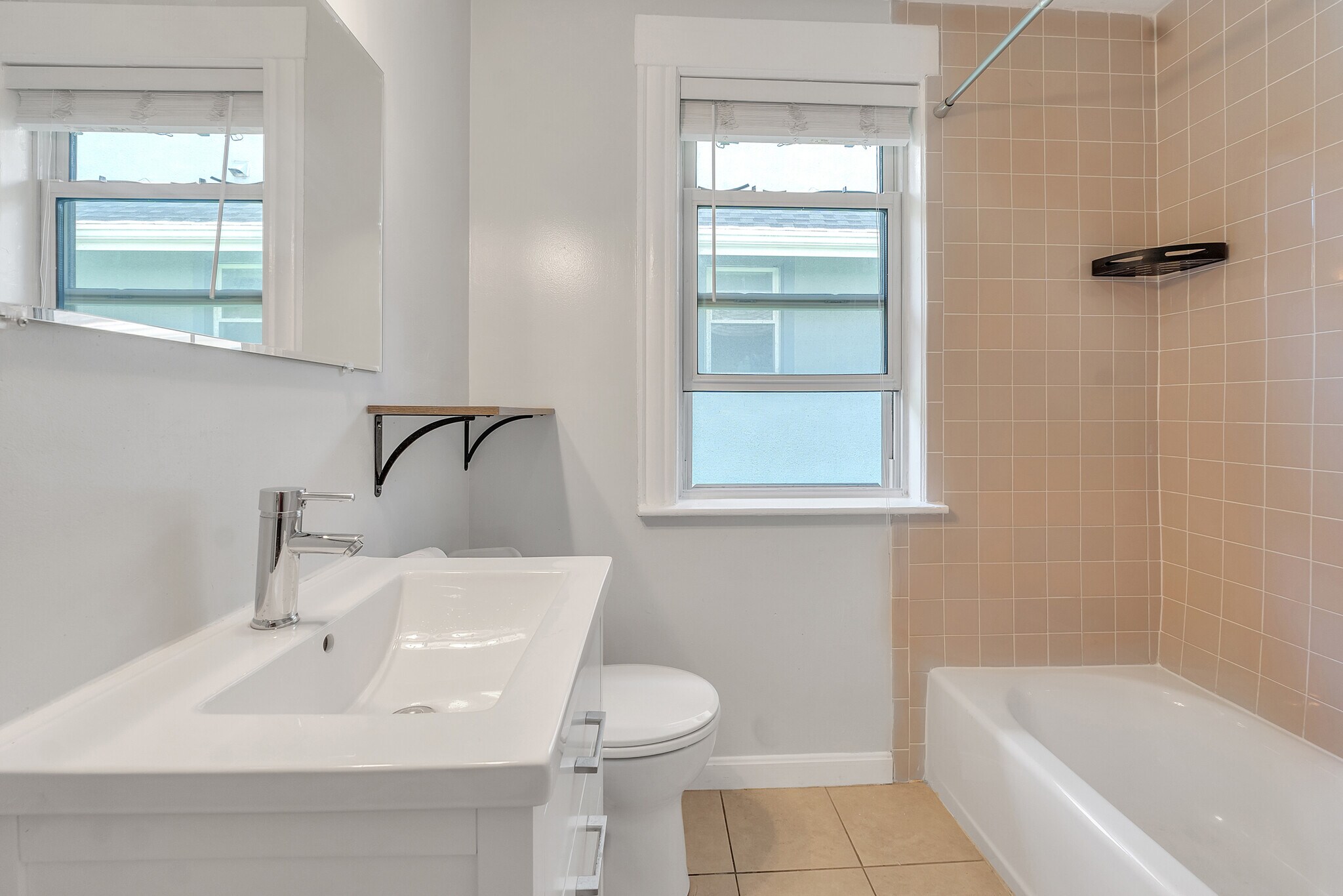 Bathroom 1 - 31 Justin Rd