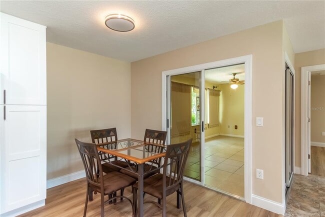 Building Photo - 10886 SW 90th Terrace