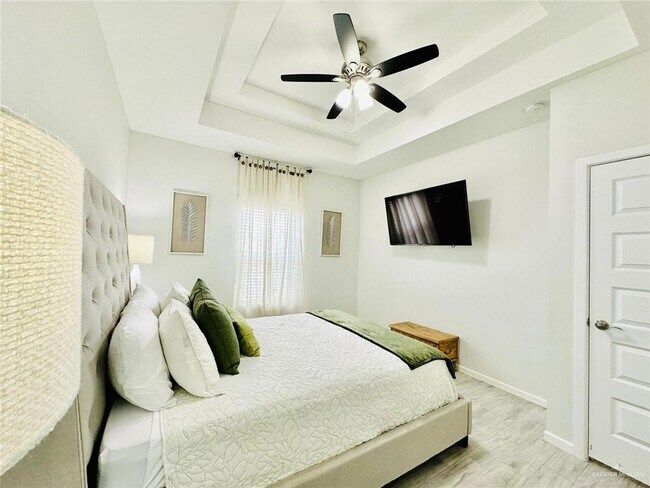 Building Photo - 4701 Mulberry Ave