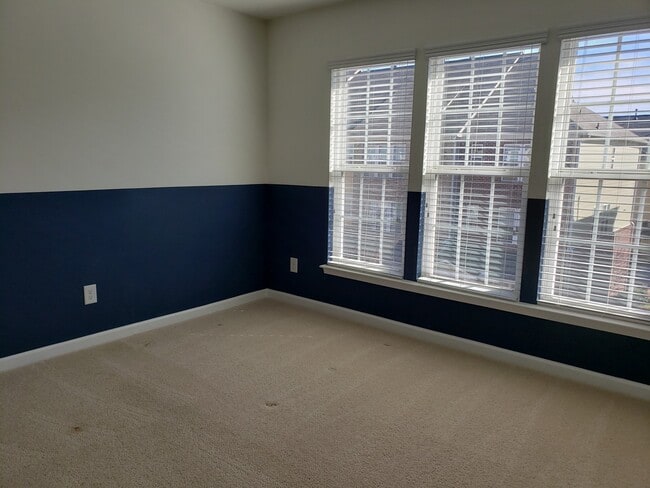 Building Photo - 317 Dove Cottage Ln