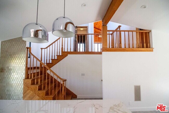 Building Photo - 11619 Lerdo Ave