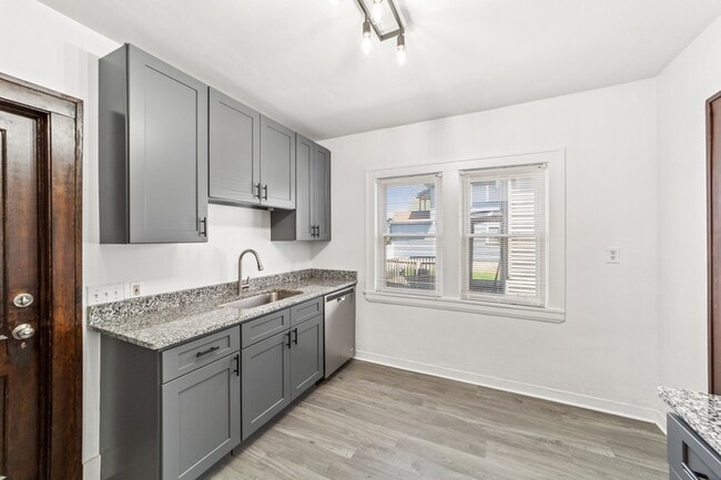 Building Photo - 1597 Cohassett Ave