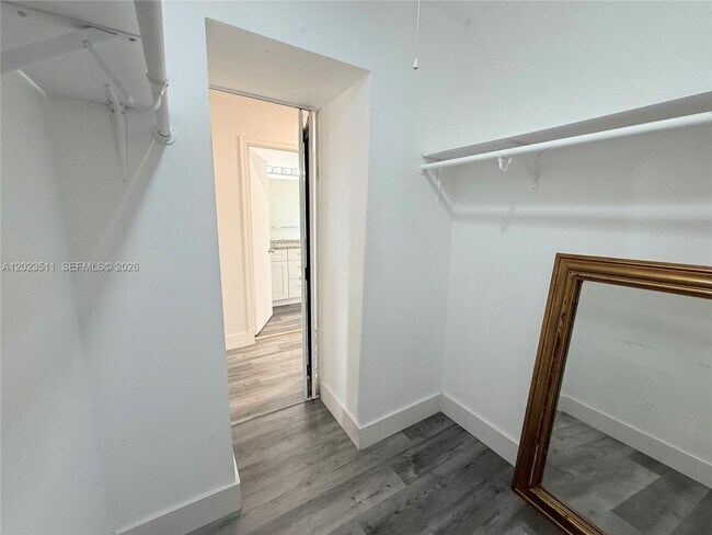 Building Photo - 4300 Landar Dr