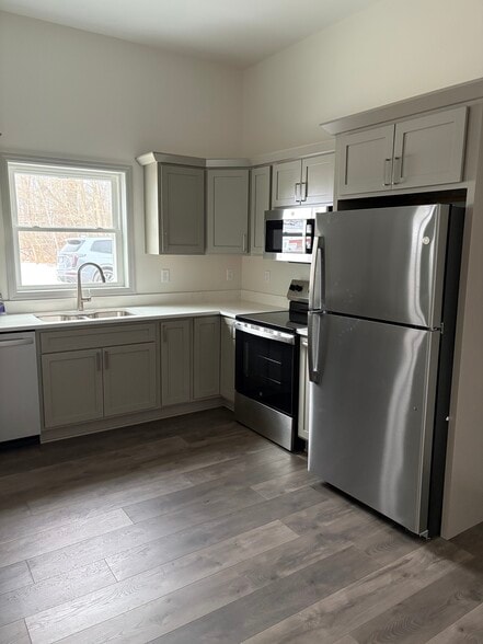 Building Photo - 7 Hammond Ln