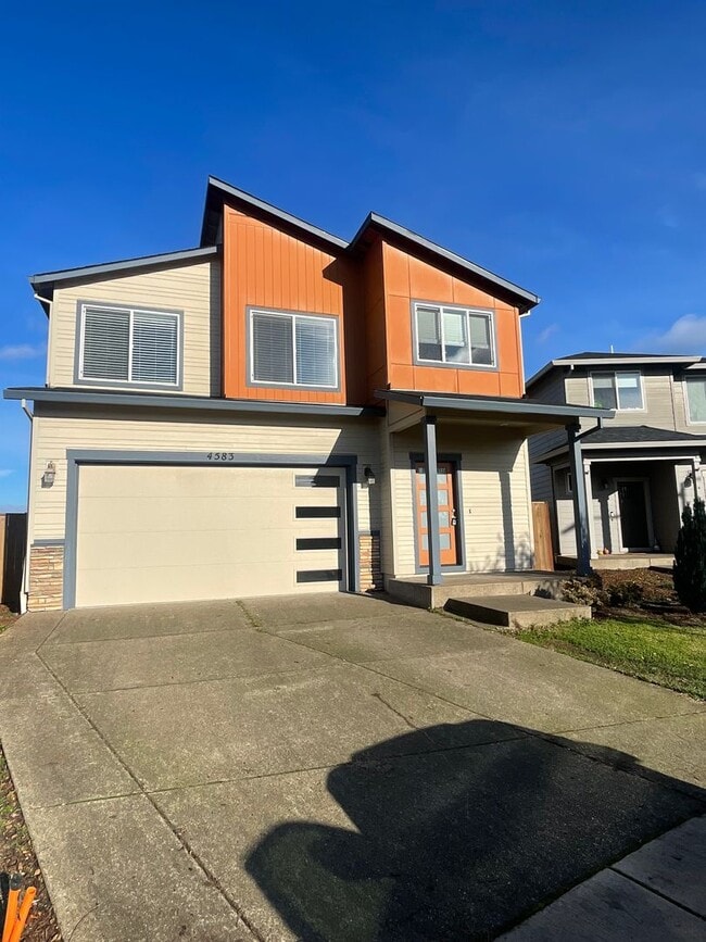 Building Photo - ** MOVE IN SPECIAL!** Must See in NE Albany!