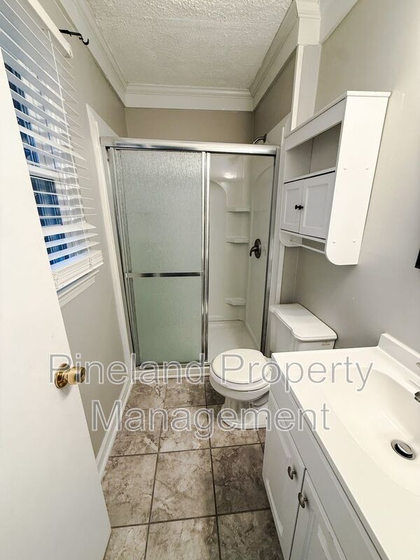 Building Photo - 2821 E Cramer Dr