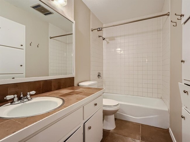 Building Photo - 1209 Speer Ln