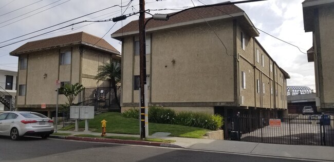Building Photo - 17226 Grevillea Ave