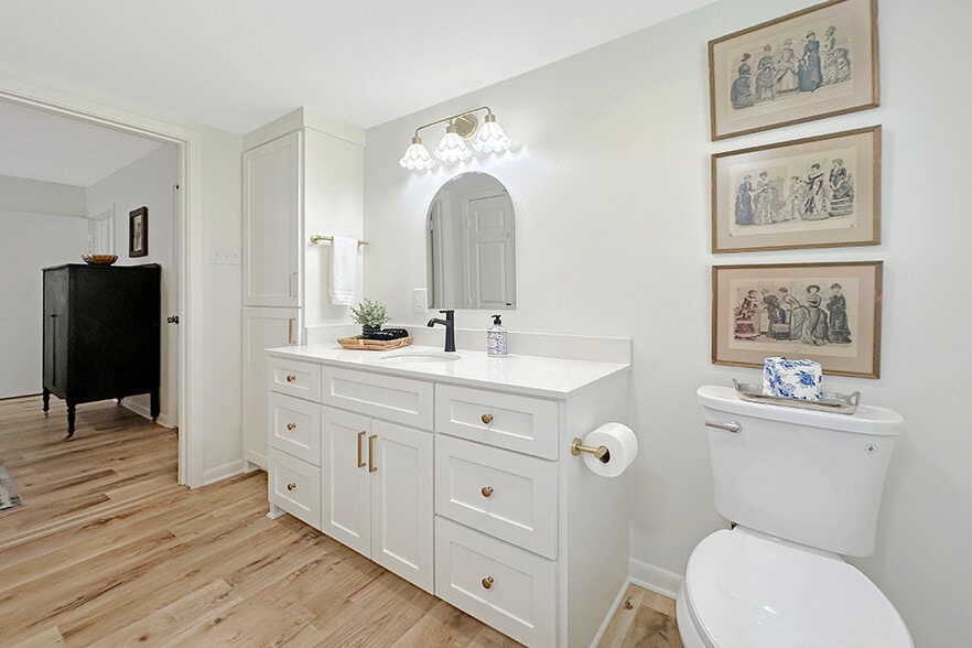 Spacious primary bath - 204 Dianne St