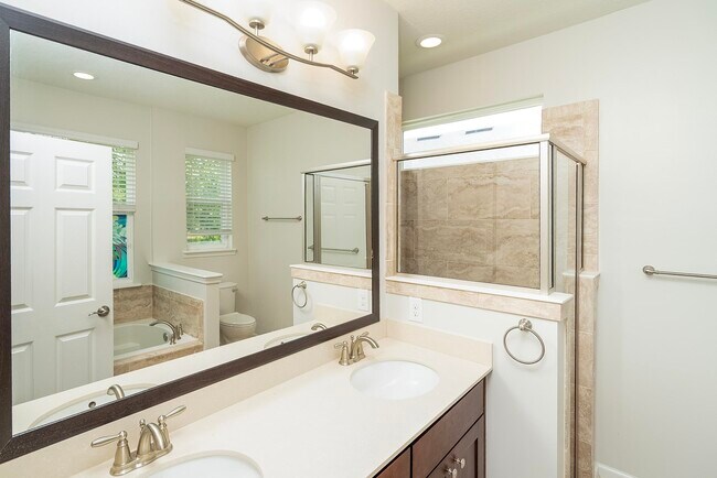 Building Photo - 494 Aventurine Ave