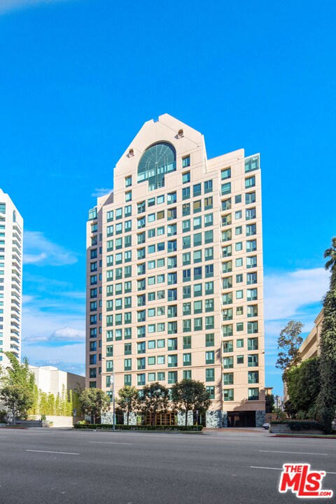 Building Photo - 10520 Wilshire Blvd
