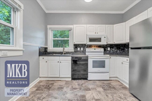Building Photo - 3 Bedroom in Salem City