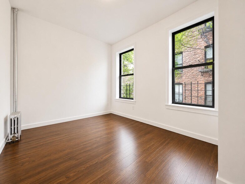 Building Photo - 529 W 151st St