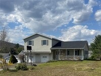 Building Photo - 112 Central Dr
