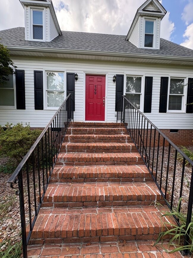 Building Photo - Lovely 3 Bedroom 2 Bath Home in Easley!!