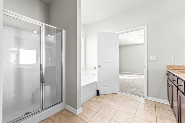 Building Photo - 4237 Water Mill Dr