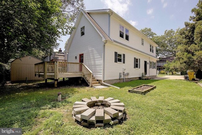 Building Photo - 5645 Battee Dr