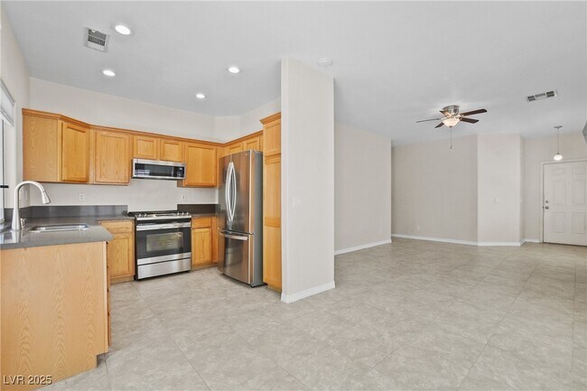 Building Photo - 8551 Stone Mill Way