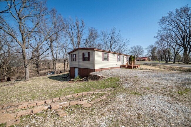 Building Photo - 3 Bed 2 Bath South Columbia