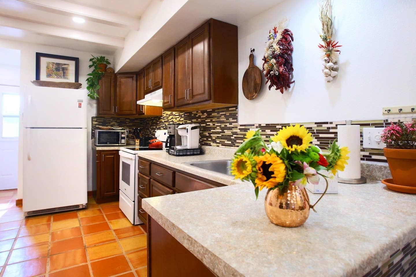 Building Photo - 1572 Avenida de Las Americas