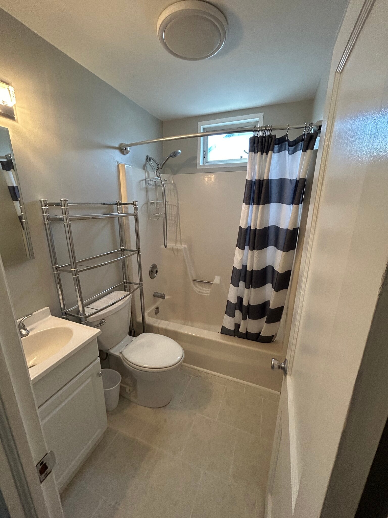 Building Photo - 22 Princeton Ave