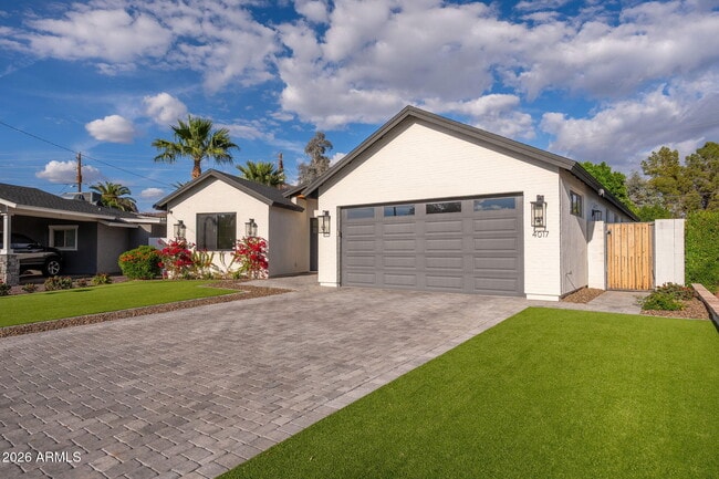 Building Photo - 4017 N 49th Pl