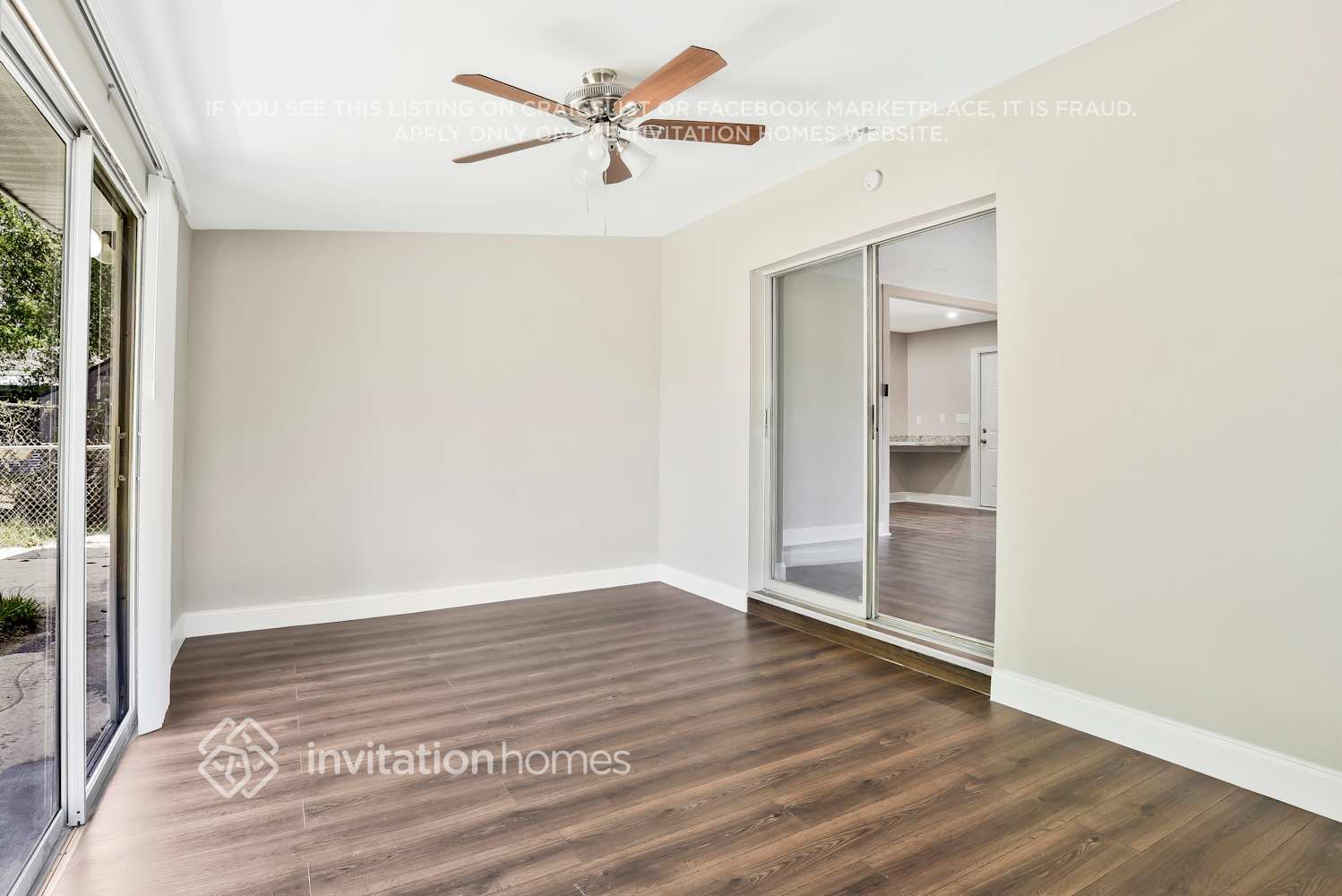 Building Photo - 1088 E Page Dr