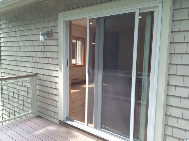 Deck - 131 Lakeside Dr