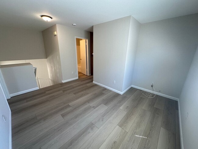 Building Photo - Beautiful 3 Bedroom, 2.5 Bath Antioch Home