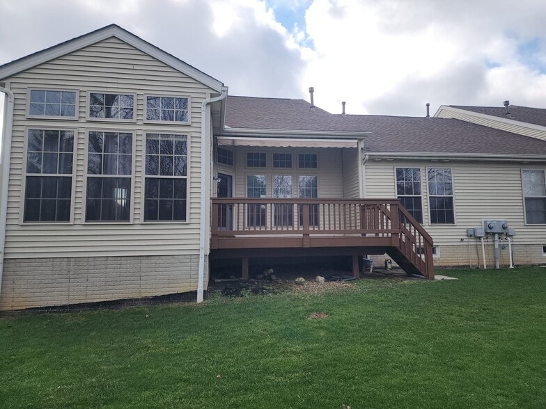 Building Photo - 5514 Hideaway Dr